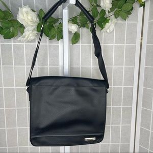Bose Black Leather Canvas Messager  Adjustable Strap Bag